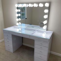 Vanity With Bluetooth Mirror 