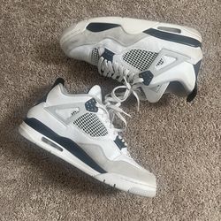 Jordan Retro 4 military black