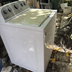 Whirlpool 3.8 cu. ft. Top Load Washer in White