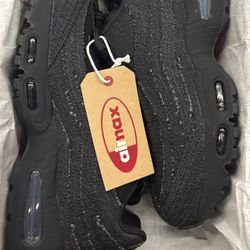 Nike X Levi’s Airmax 95 Black Denim Sz 7.5M