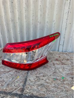 2013 2014 2015 Nissan Sentra Led Right Passenger Side Tail Light