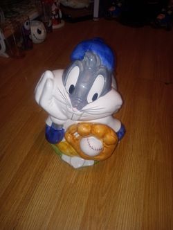 Vintage 1993 Bugs Bunny Cookie Jar...New Condition