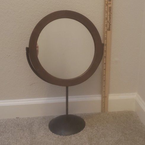 Circular Vanity Makeup Mirror