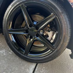 Gloss Black 18 Inch AMG wheels 