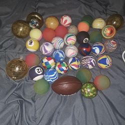 Vintage Lot Of Bouncy Rubber Balls 