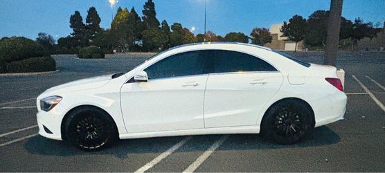 2014 Mercedes Benz CLA250  fully loaded ,  low mileage