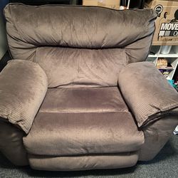 Bobs Super Spacious Comfy Recliner/Sofa/Sectional