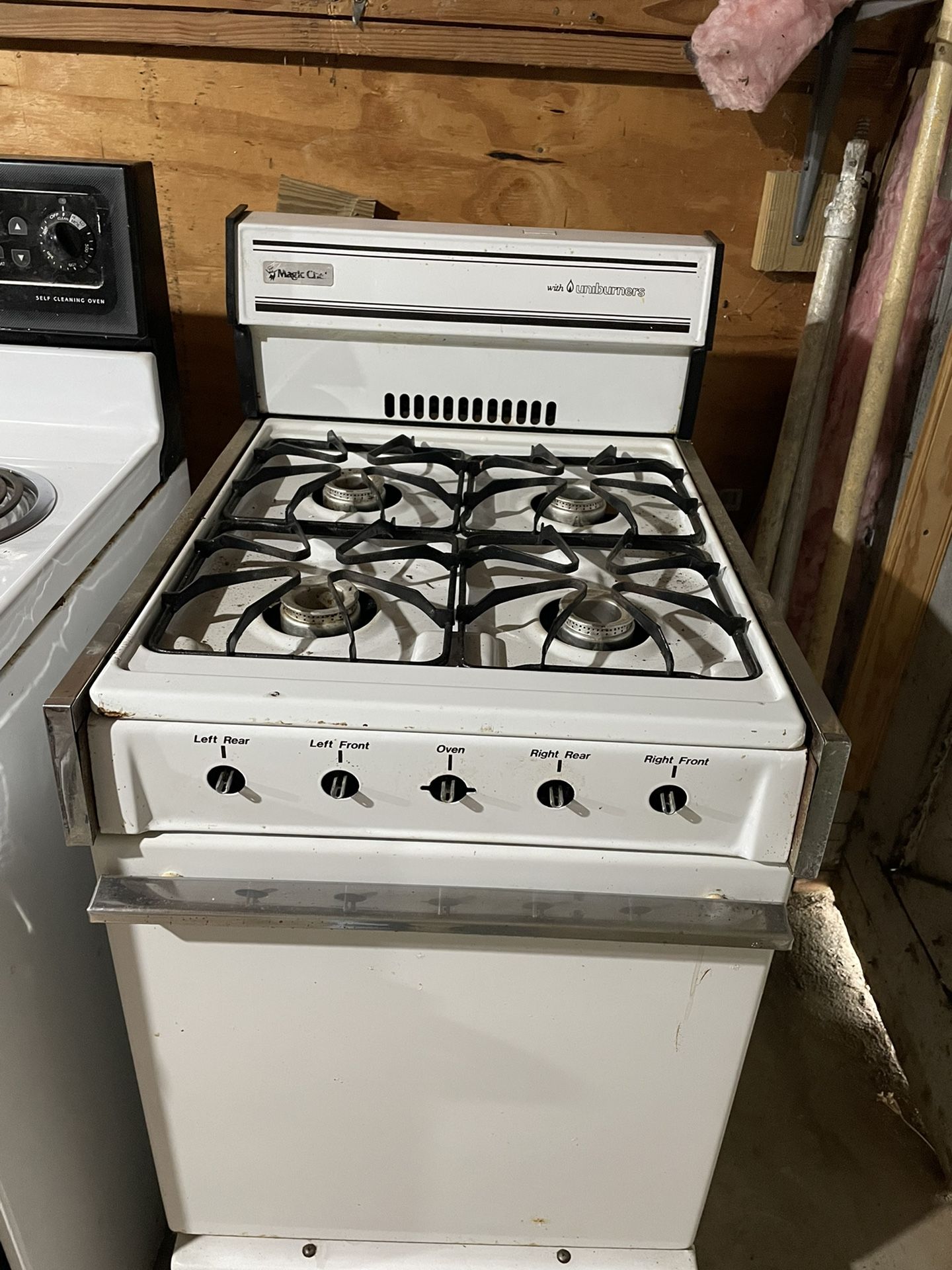Vintage Magic Chef Apartment Size Gas Oven With Uniburners