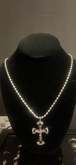 18.5 soild sterling silver 925 chain and Jesus pendant