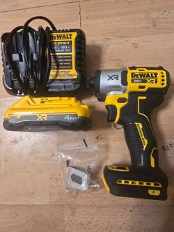 DeWalt 20V XR Brushless Impact Driver Kit