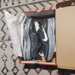 New !! Mens Nike Pegasus Premium
Men's