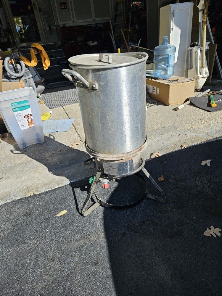 Turkey fryer