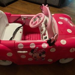 Minne Mouse Car