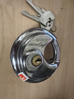 Public Storage Lock With Keys 