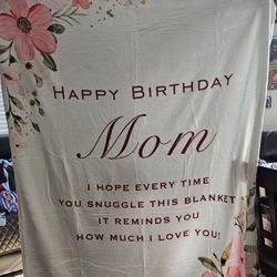 Flecce Blanket Happy https://offerup.com/redirect/?o=QmlydGhkYXkuTW9t