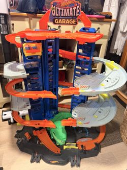 Hot wheels Ultimate Garage