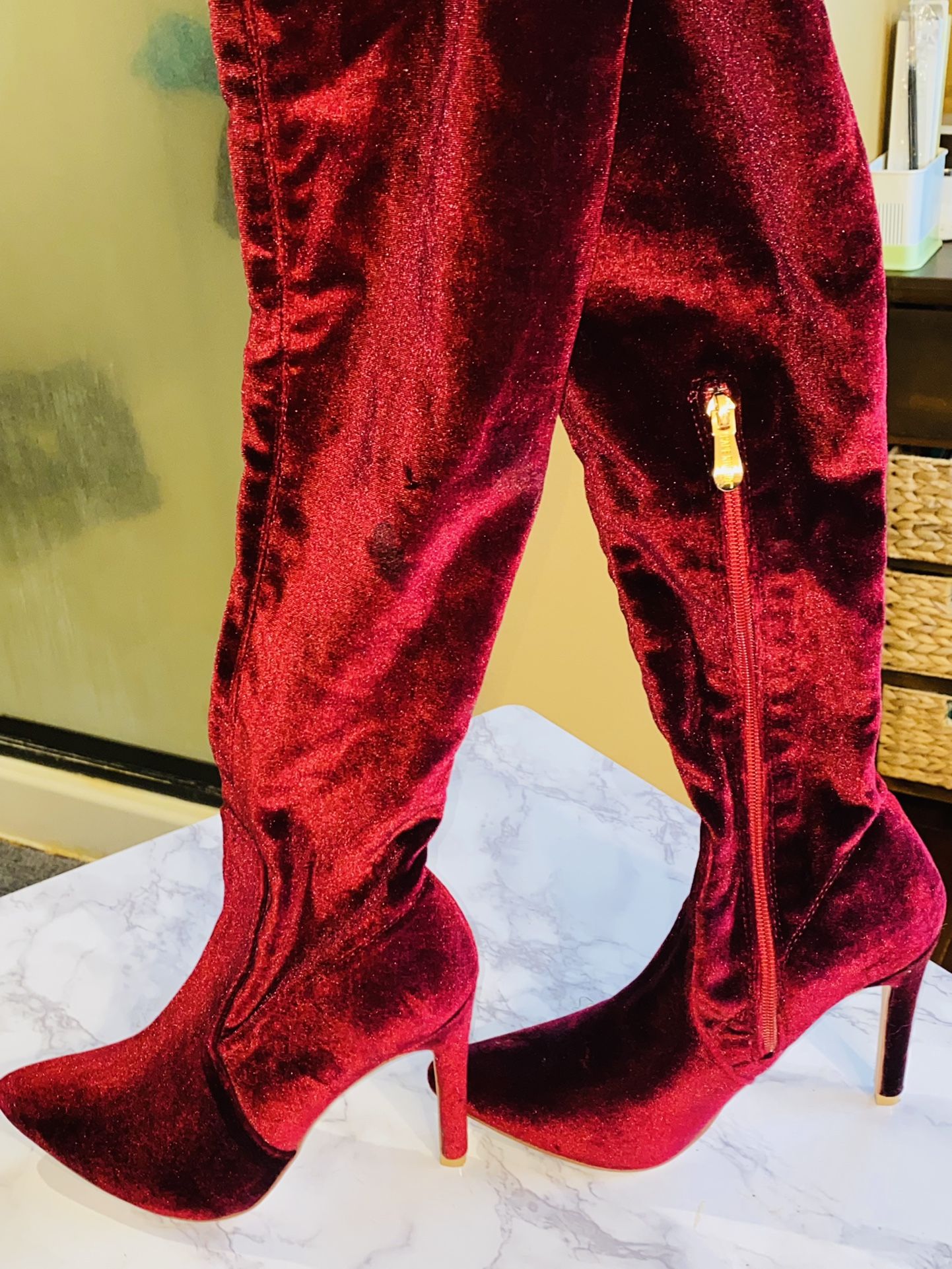 🔥Vintage 1990’s Cape Robbin Ruby Red” Over The Knee High Boots (size 6 1/2)🔥