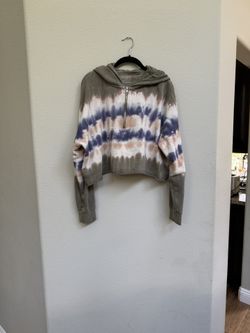 Cropped Tye Dye Hoodie