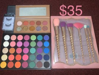 Makeup sets for Mother’s Day