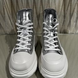 Alexander McQueen 