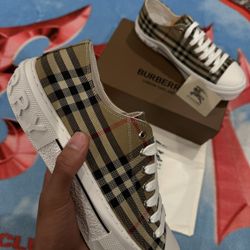 Burberry Shoes