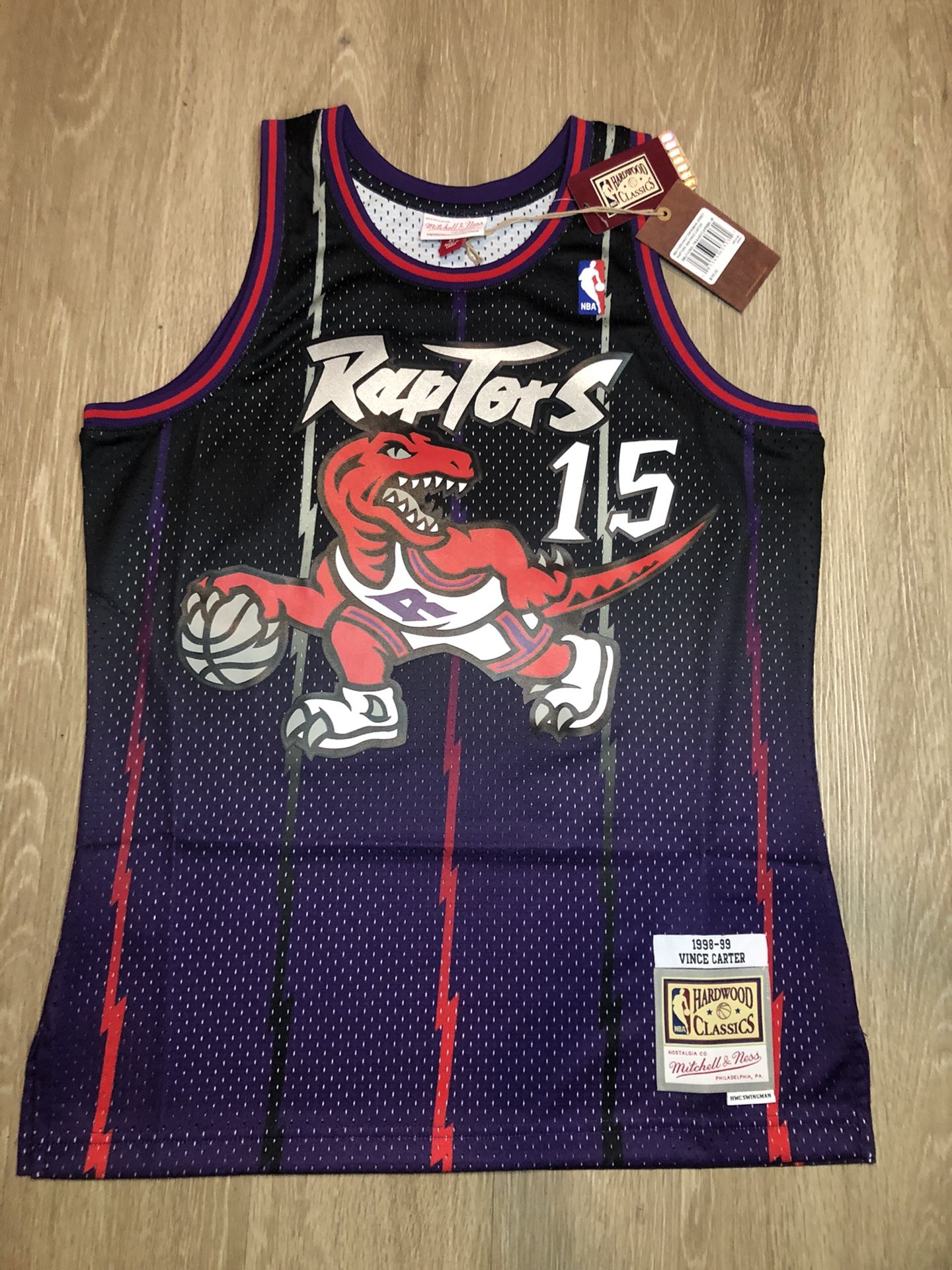 Buy Mitchell & Ness Toronto Raptors Vince Carter Swingman Jersey (Medium)  at