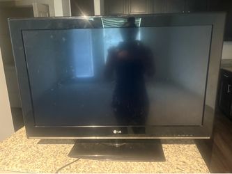 LG Tv for sale