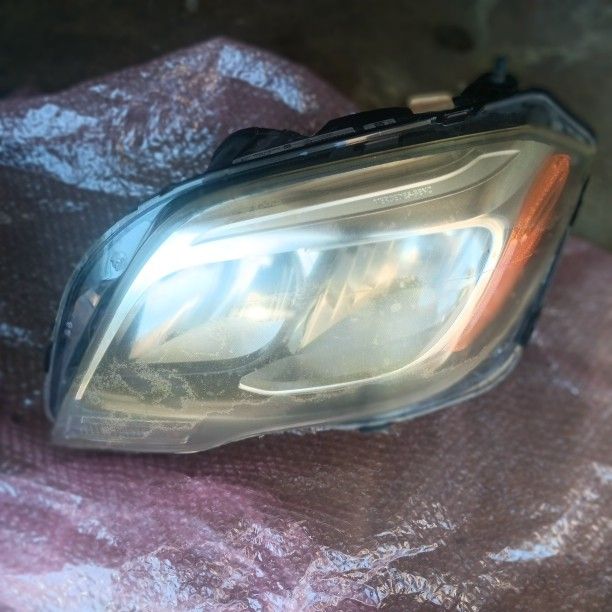 13- 15 Mercedes Glk250 Glk350 Headlights