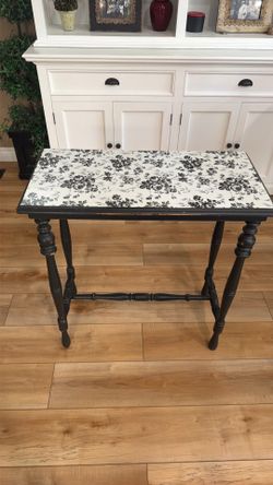 Shabby chic side table
