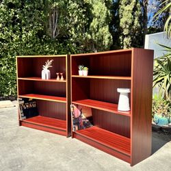 Danish Modern Mid Century Rosewood Veneer Book Shelf Record Cabinet