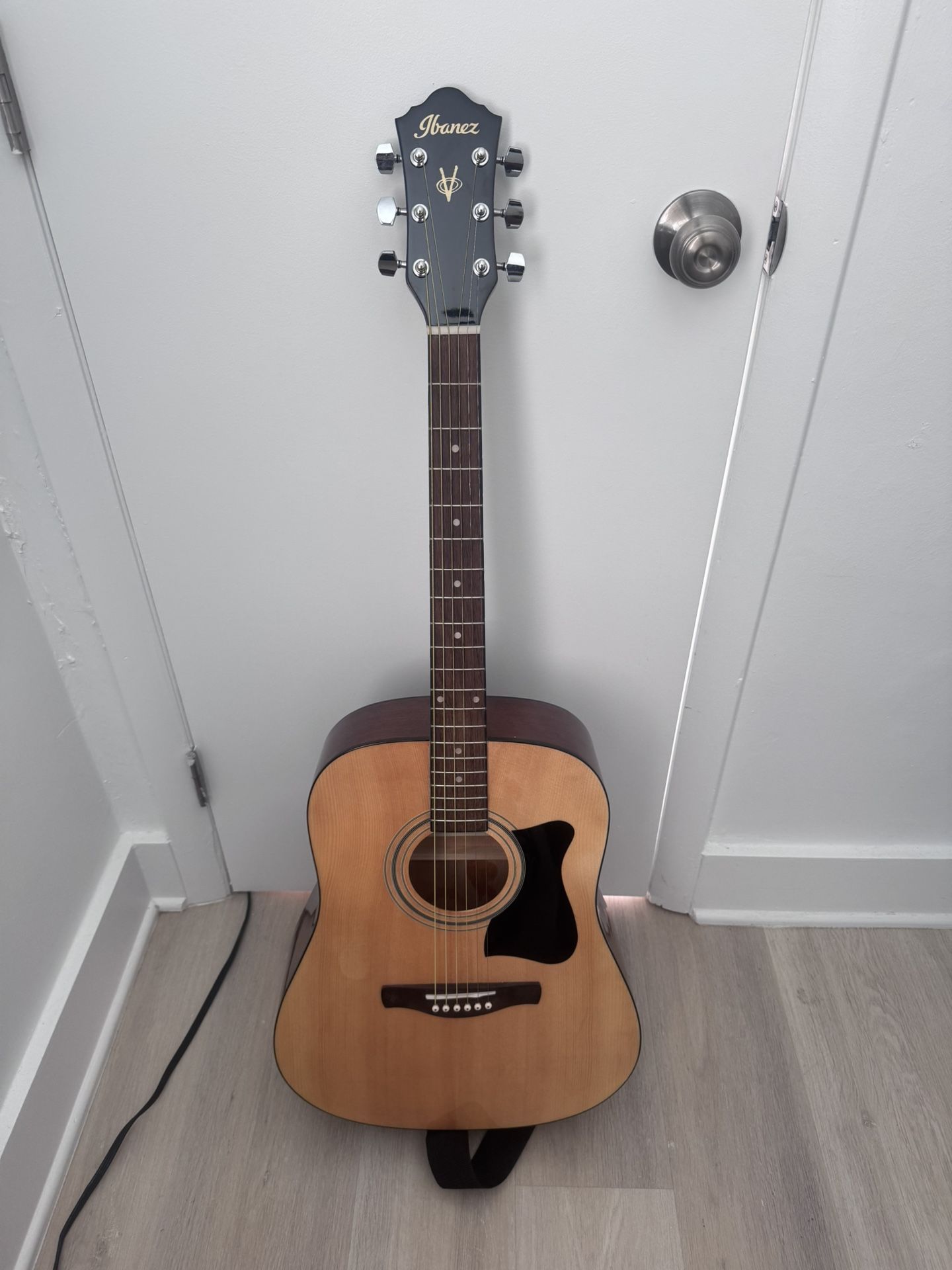 Ibanez 6 String Acoustic Guitar Pack, Ambidextrous, Natural (IJV50)