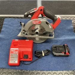 Milwaukee Circular Saw With Battery And Charger (2833-20)