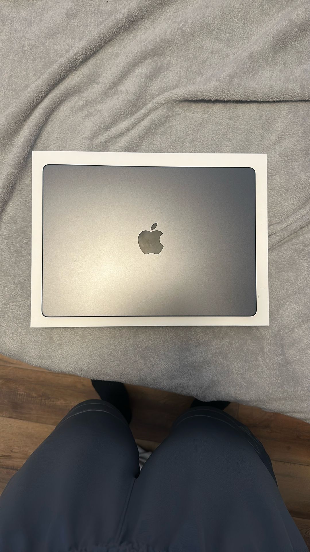 Apple MacBook Pro M4 chip 14 inches