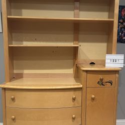 Dresser/baby changing Table 