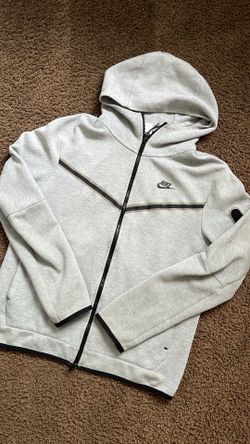Nike Tech Size Medium