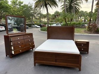 Beautiful Bedroom Set Queen Size Solid Wood Dark Brown Color by Like New By LY Furniture
