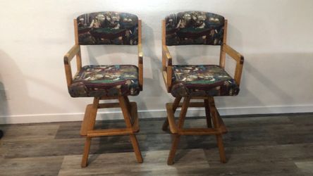 Pool table / bar stools