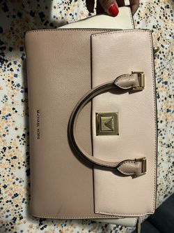 Micheal Kors Purse And Wallet