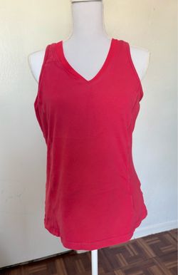 Danskin women’s red activewear thank Top size large