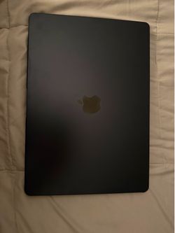 MACBOOK 15 inch 2024 M3