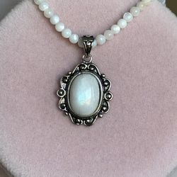 Moonstone Pendant 🤍 3mm Mother of Pearl Shells  Necklace 18-20 inch 