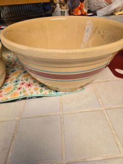 Vintage ceramic bowls