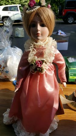 Porcelian doll rapunzel
