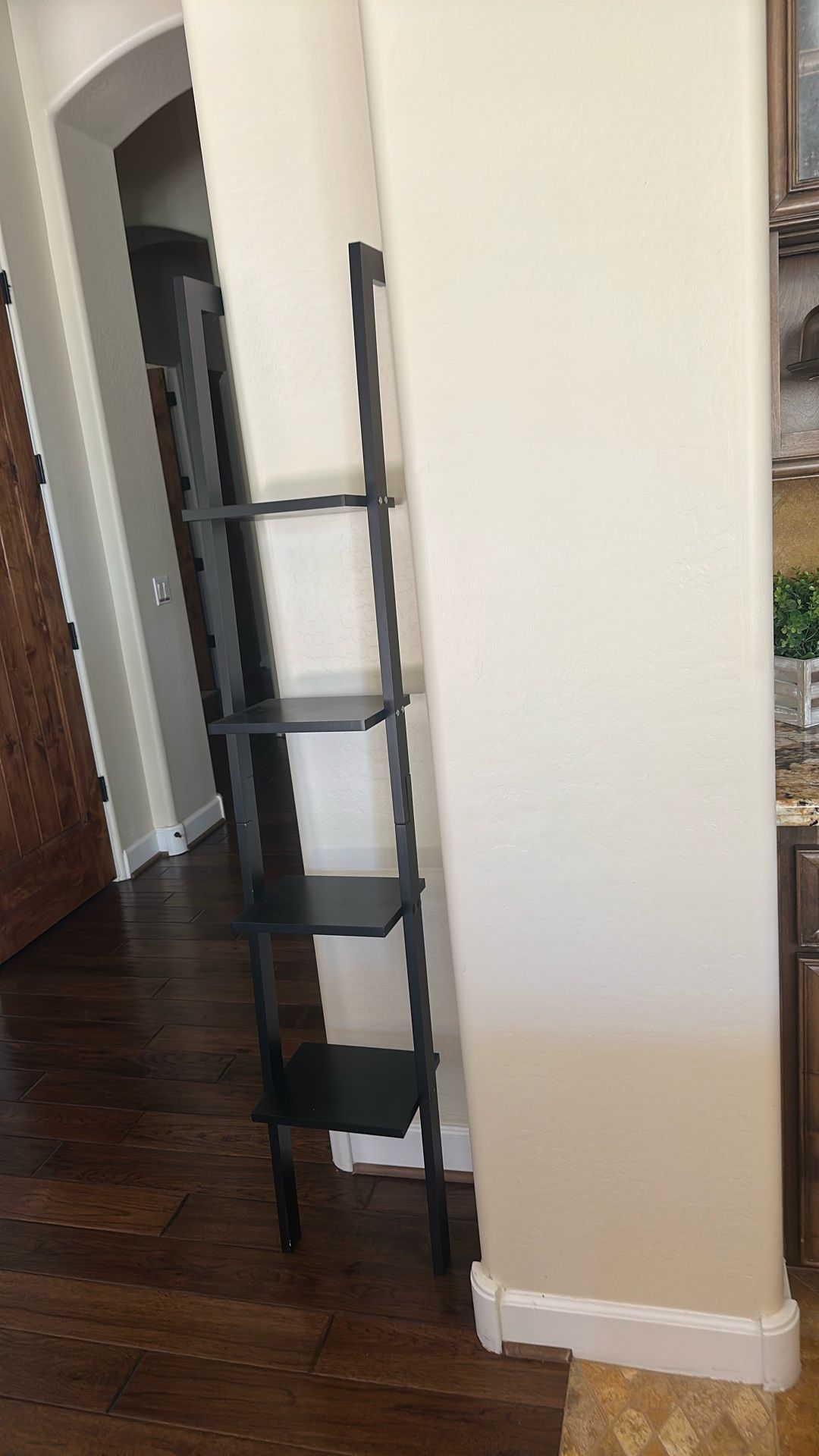 Leaning Ladder Shelf