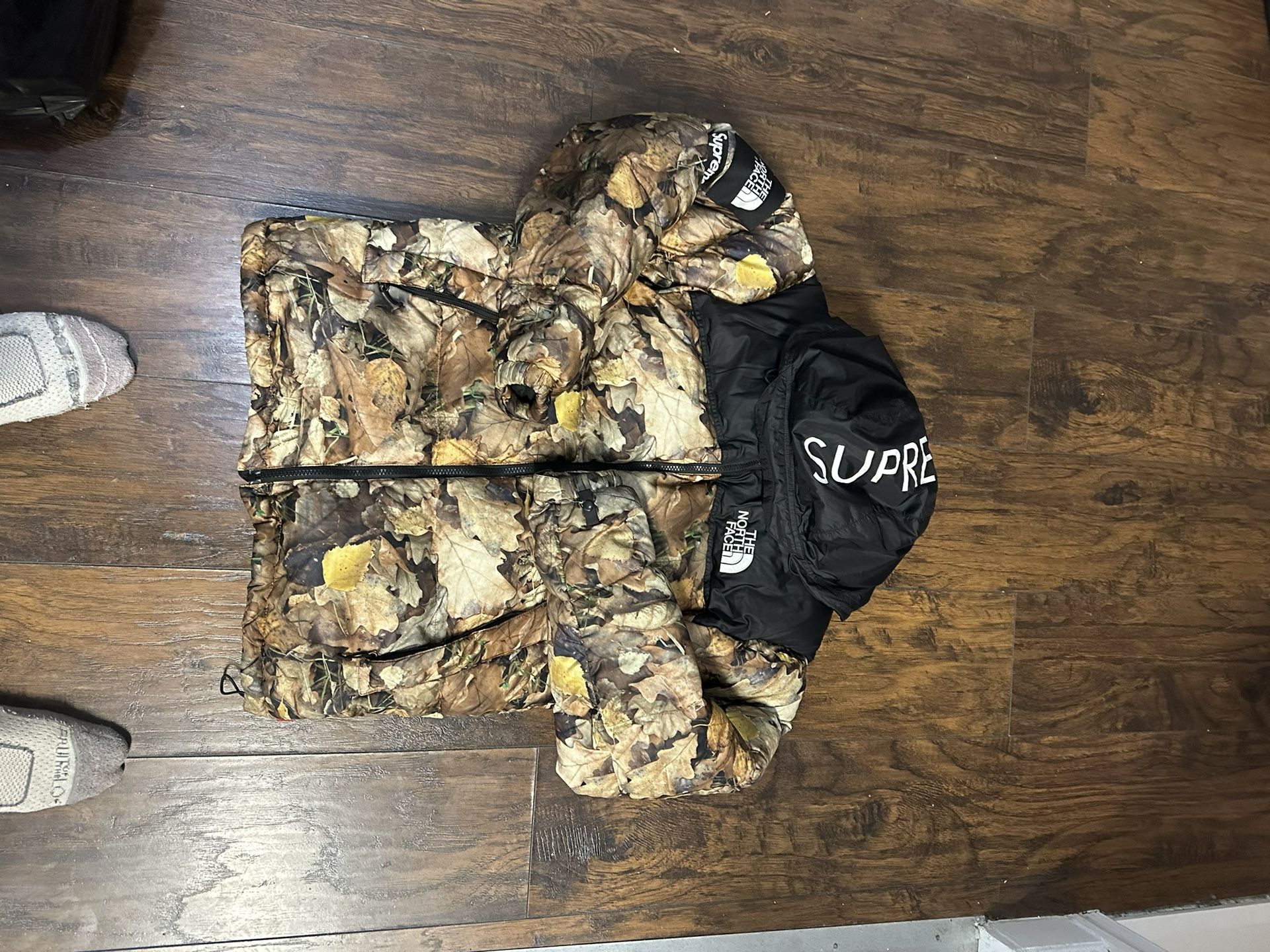 North face Supreme Puffer “leaves”