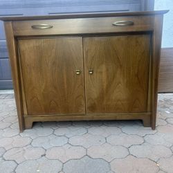 Mcm Buffet/table 