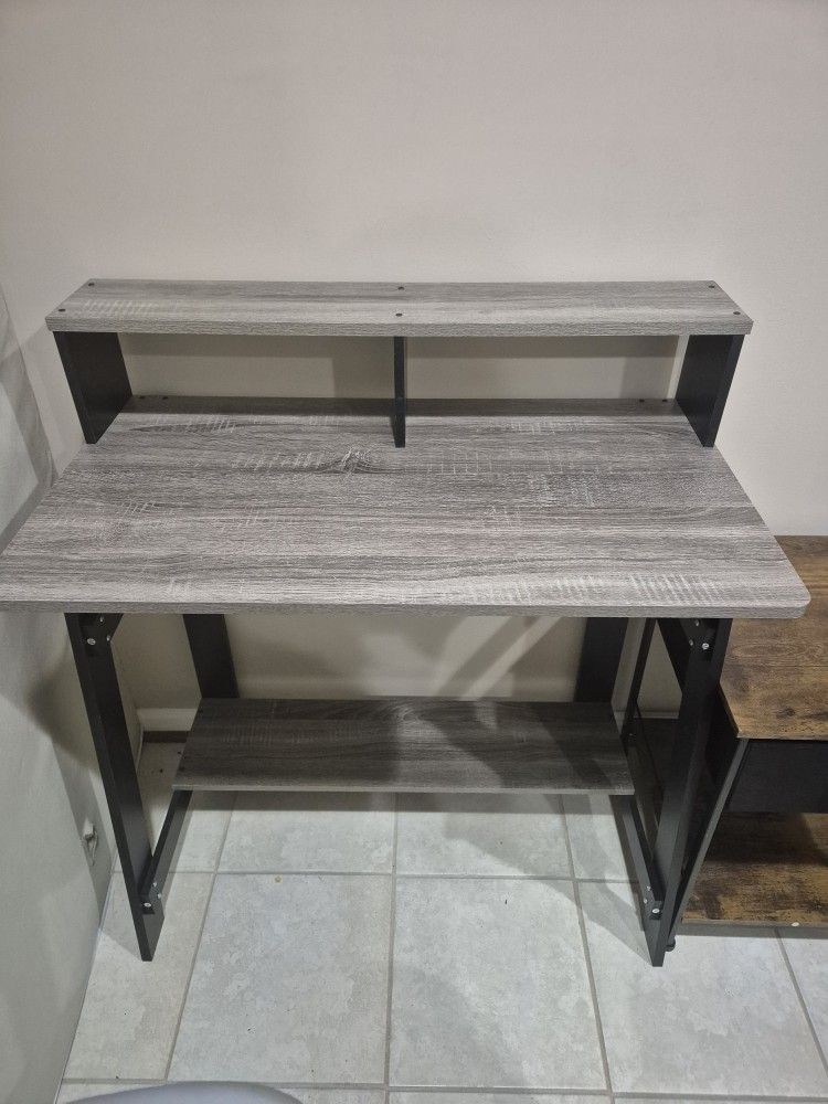 Like-new industrual style desk