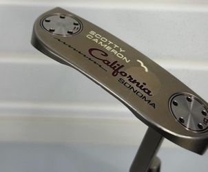 Scotty Cameron California SONOMA 34in 15g Right-Handed Putter w/HC Excellent condition. Used in excellent condition with some cosmetic blemishes. Thes
