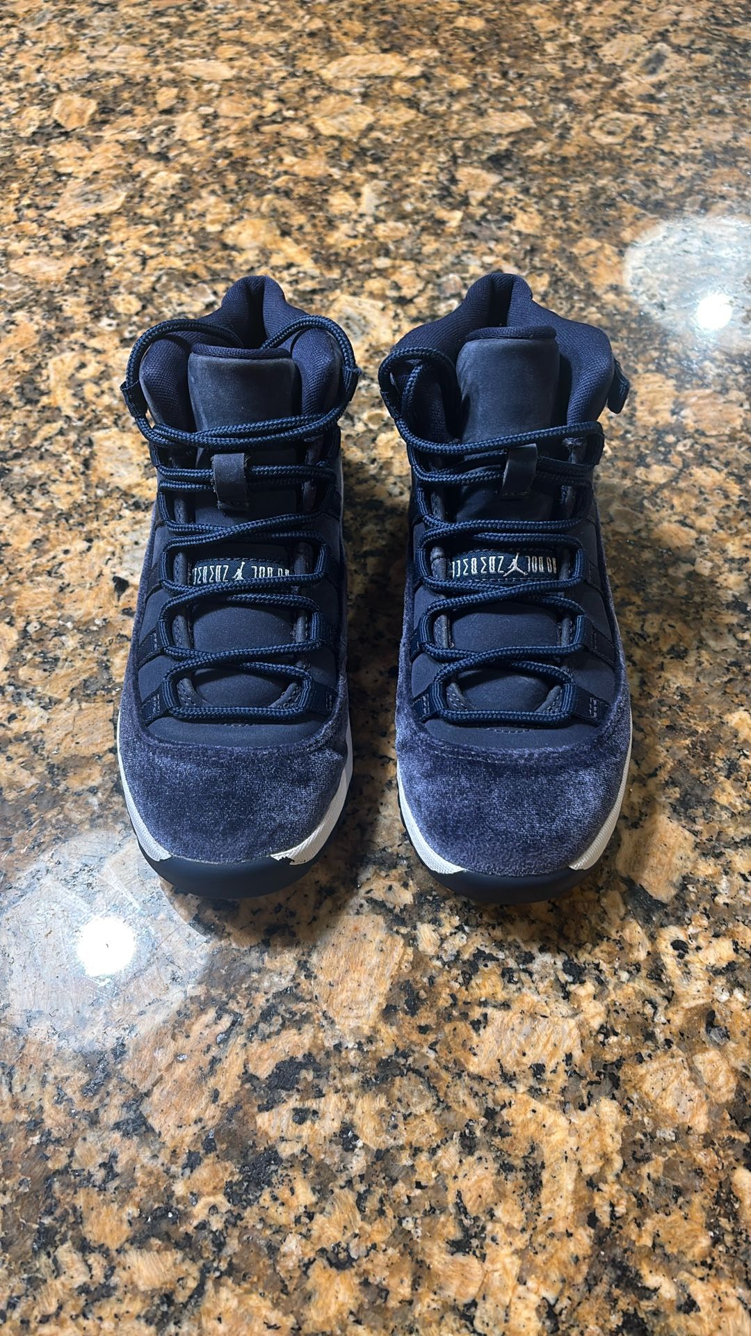 Jordan 11 Midnight Size 2Y