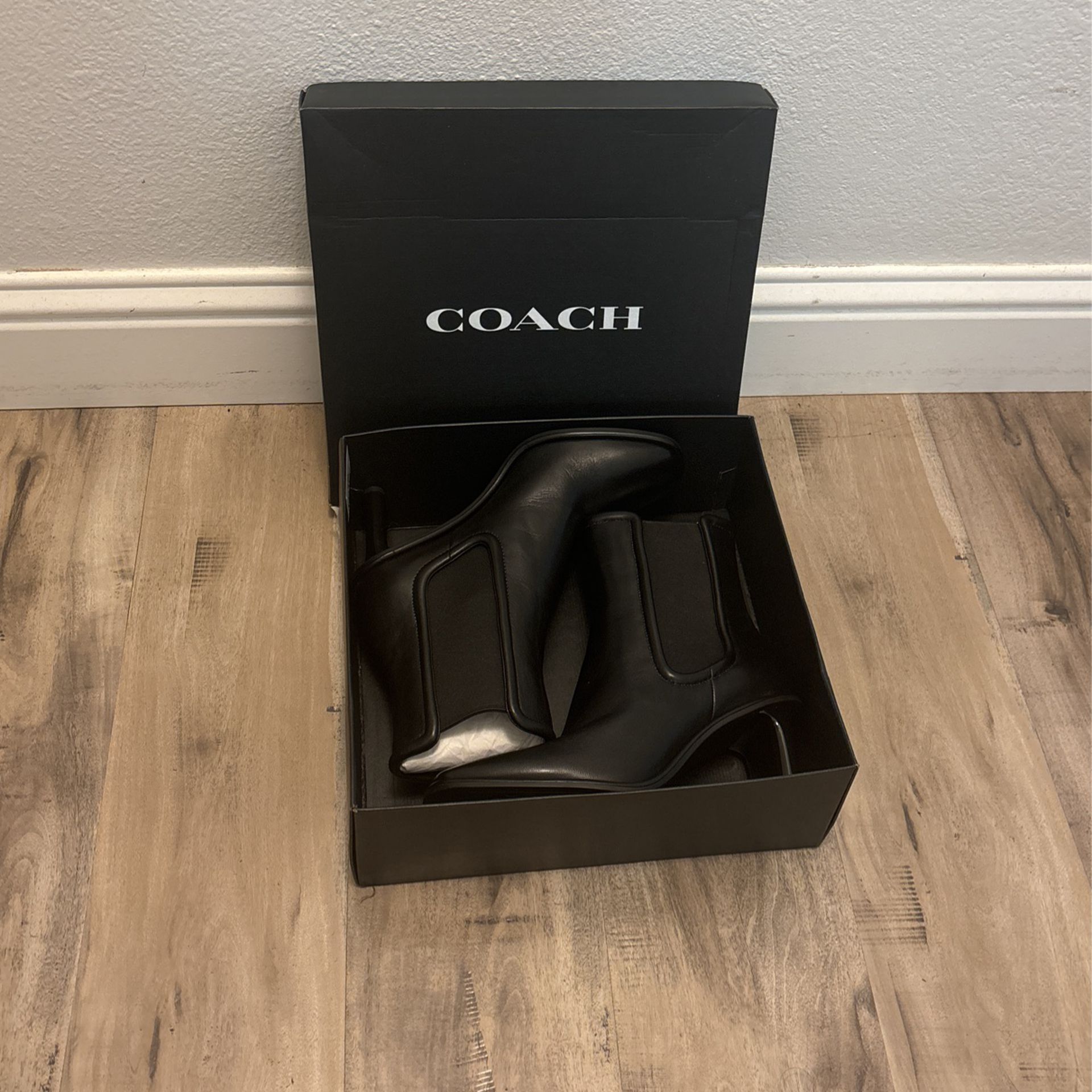 Coach Geneva Leather Booti Shoes Size 10